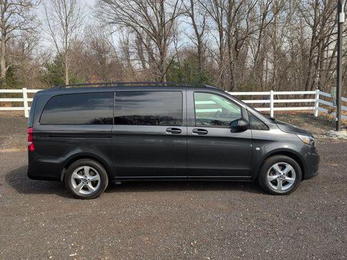 2021 Mercedes-Benz Metris Base