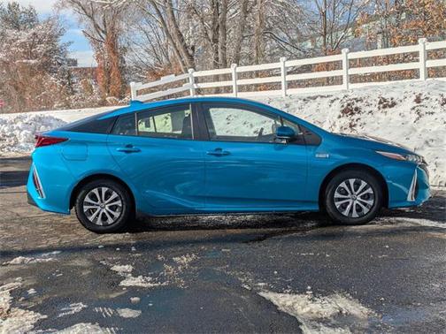 2021 Toyota Prius Prime LE