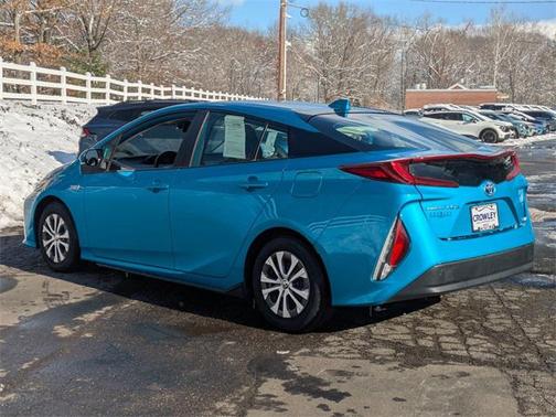 2021 Toyota Prius Prime LE
