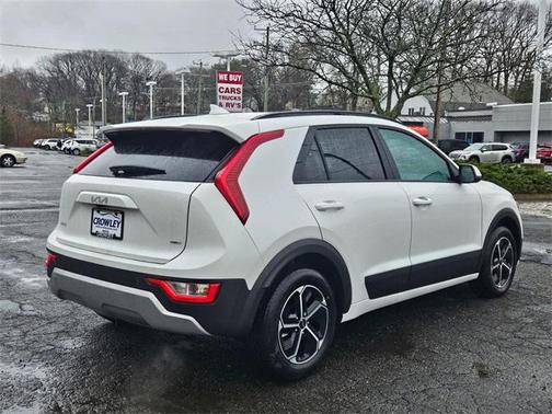 2025 Kia Niro LX