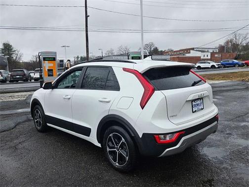 2025 Kia Niro LX