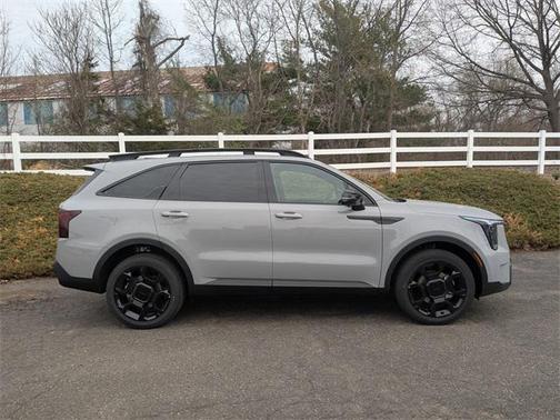 2025 Kia Sorento SX