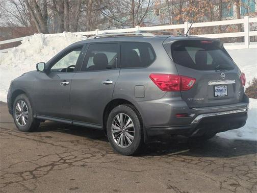 2018 Nissan Pathfinder SL