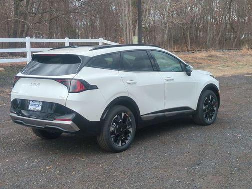 Snow White Pearl 2026 Kia Sportage Hybrid SX-Prestige