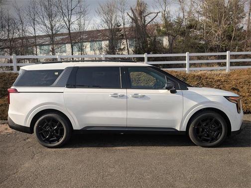 2025 Kia Carnival Hybrid SX