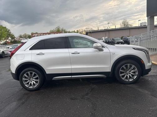 2019 Cadillac XT4 Premium Luxury