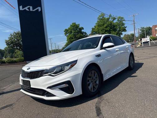 Snow White Pearl 2019 Kia Optima LX