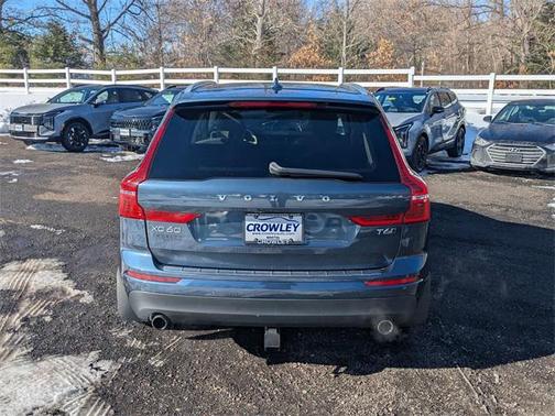 2020 Volvo XC60 T6 Momentum