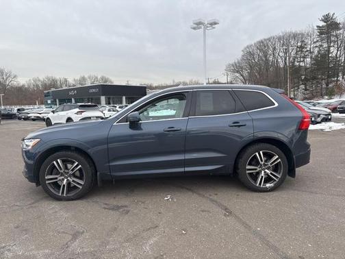 2020 Volvo XC60 T6 Momentum