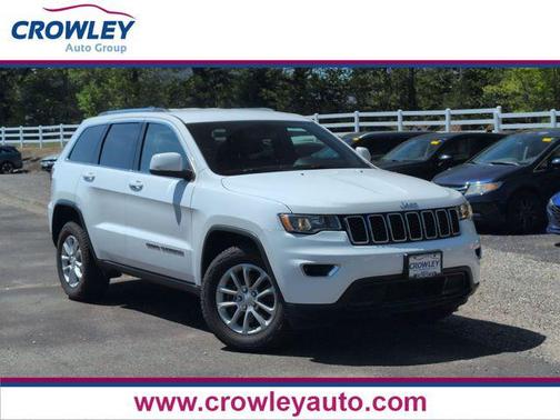 Bright White Clearcoat 2021 Jeep Grand Cherokee Laredo