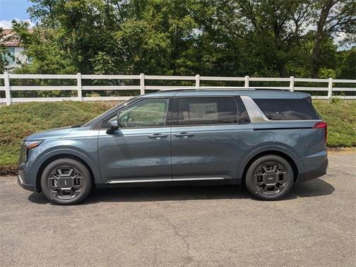 2025 Kia Carnival SX