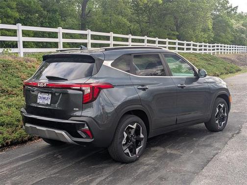 2025 Kia Seltos EX