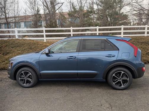 2025 Kia Niro EX
