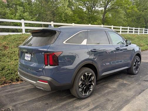 2025 Kia Sorento EX