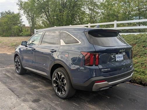 2025 Kia Sorento EX