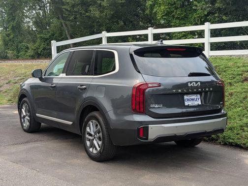 2023 Kia Telluride LX