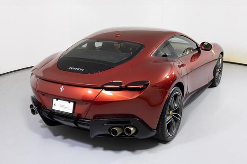 2022 Ferrari Roma Base