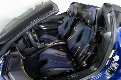 2022 Ferrari SF90 Spider Base