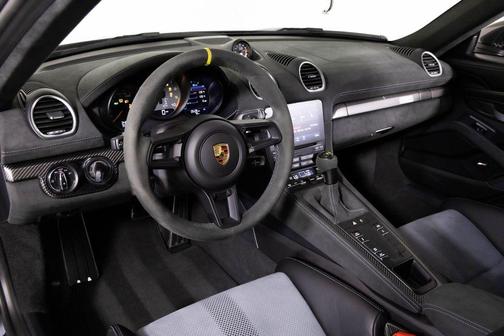 2023 Porsche 718 Cayman GT4 RS