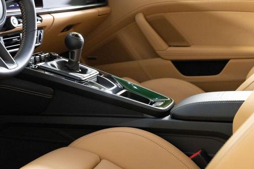 Oak Green Metallic 2026 Porsche 911 GT3