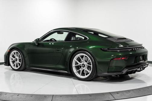 Oak Green Metallic 2026 Porsche 911 GT3