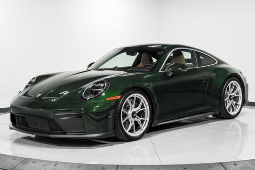 Oak Green Metallic 2026 Porsche 911 GT3