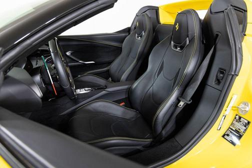 2024 Ferrari 296 GTS Base