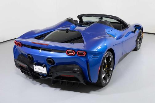2024 Ferrari SF90 Spider Base
