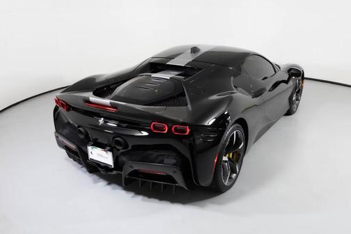 2021 Ferrari SF90 Stradale Base