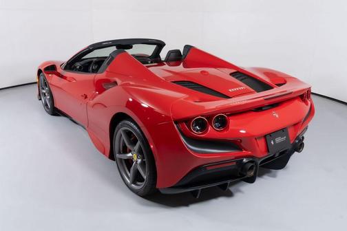 2021 Ferrari F8 Spider Base