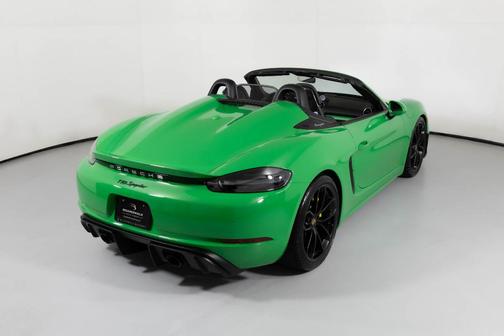 2023 Porsche 718 Spyder Base