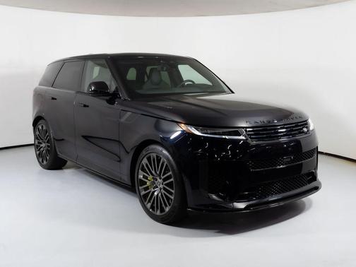 Ligurian Black In Gloss Finish 2025 Land Rover Range Rover Sport P635 SV Edition Two