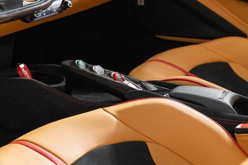 2022 Ferrari F8 Tributo Base