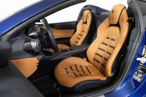 2021 Ferrari 812 GTS Base