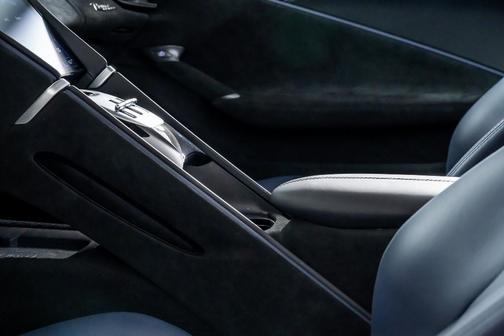 2025 Ferrari Roma Spider Base