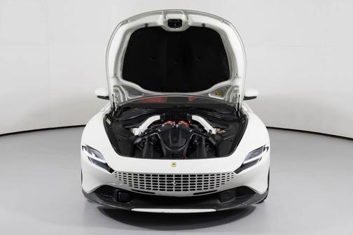 2022 Ferrari Roma Base