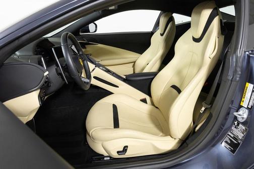 2021 Ferrari Roma Base