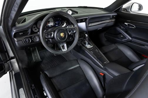 2018 Porsche 911 Turbo