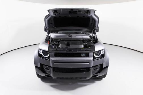 2023 Land Rover Defender 110 X-Dynamic SE