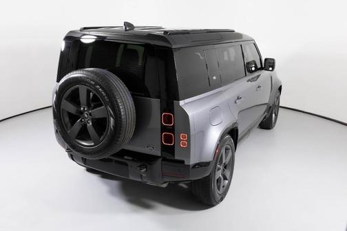 2023 Land Rover Defender 110 X-Dynamic SE