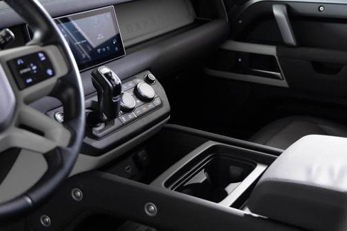 2023 Land Rover Defender 110 X-Dynamic SE