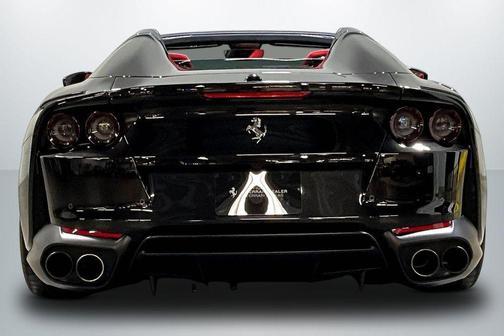 Nero Daytona Metallic 2023 Ferrari 812 GTS Base