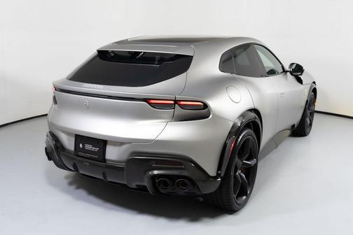 2024 Ferrari Purosangue Base