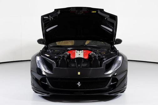 2022 Ferrari 812 GTS Base