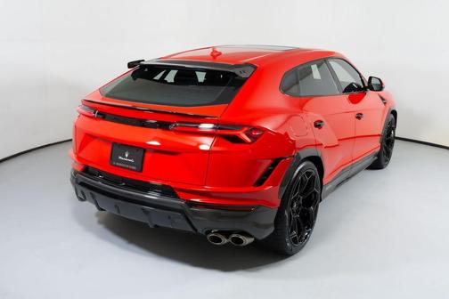 2024 Lamborghini Urus Performante