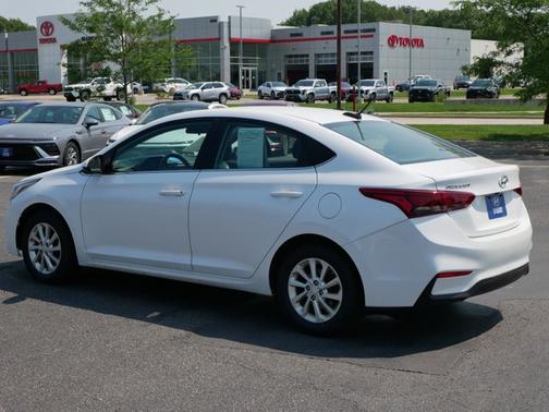 2022 Hyundai Accent SEL