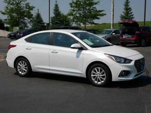 2022 Hyundai Accent SEL