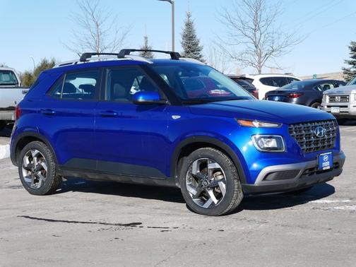 2023 Hyundai VENUE SEL