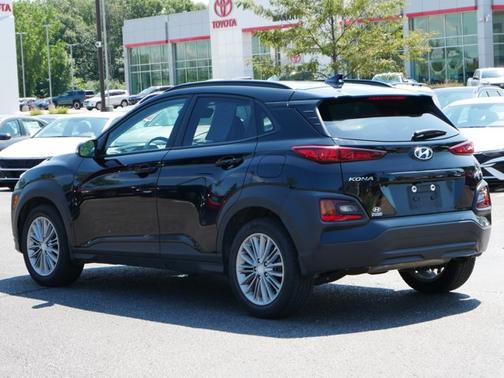 2020 Hyundai KONA SEL Plus