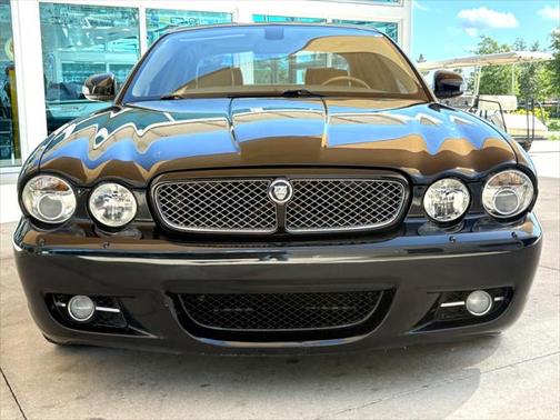 2008 Jaguar XJ Base